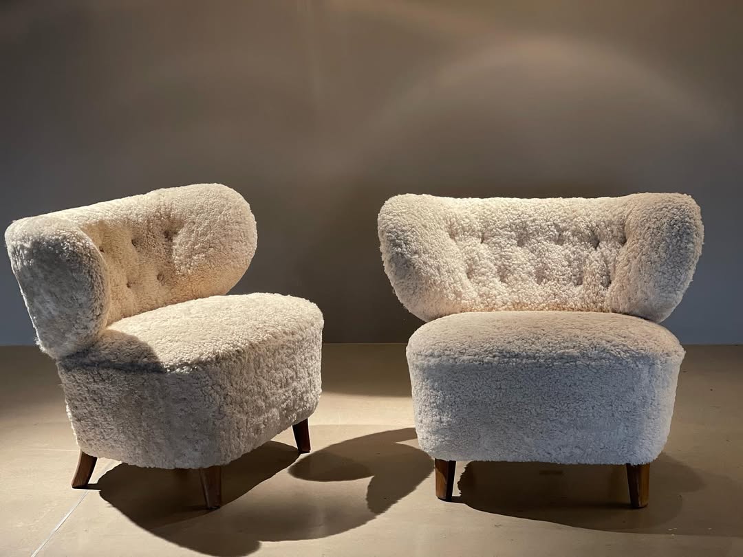 FD36 Teak Desk — 1