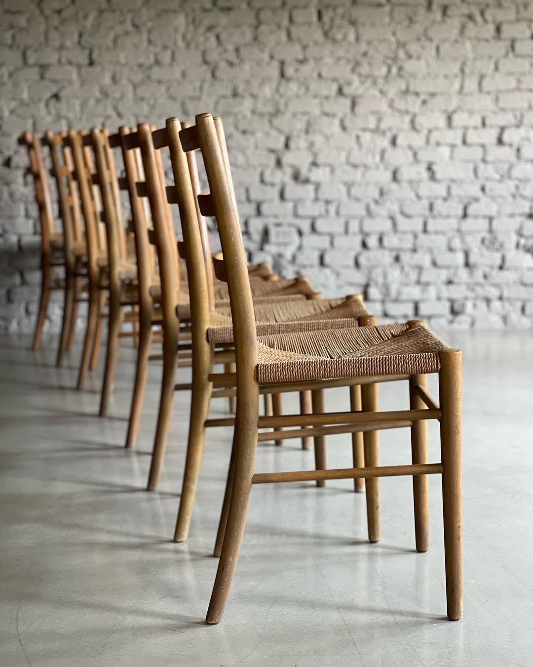 RY25 Sideboard — 3