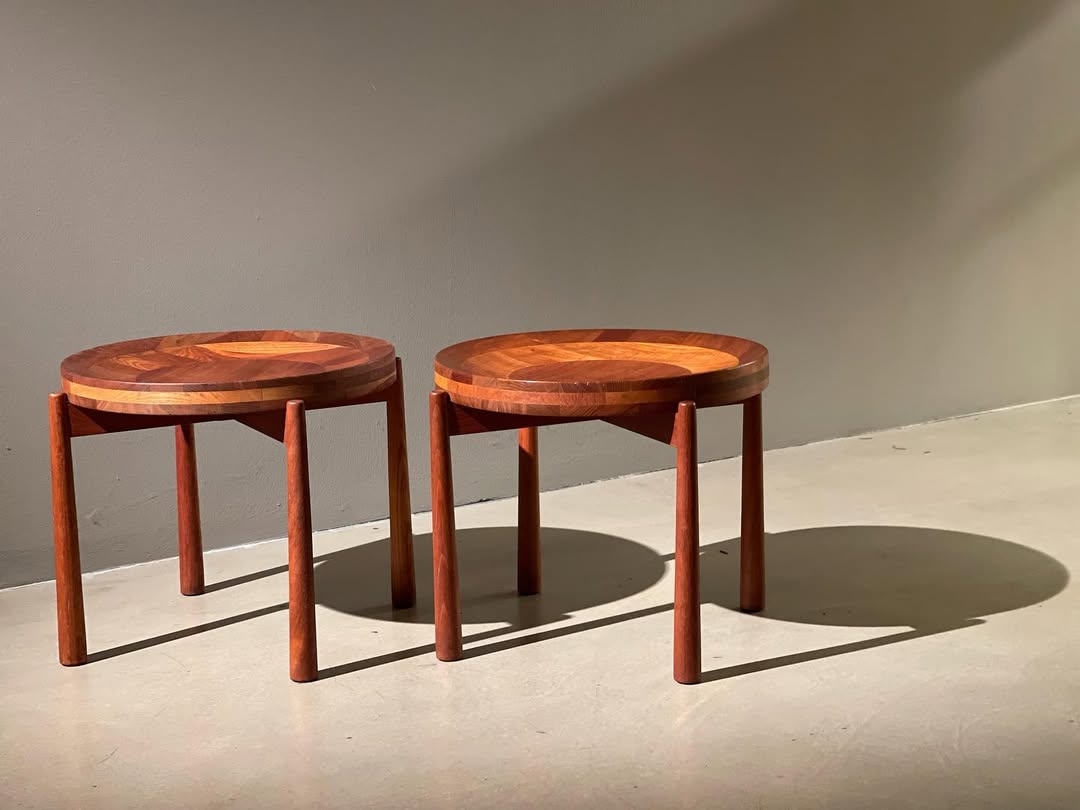 Circular Oak Mirror — 1