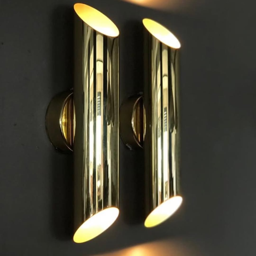 Circular Dining Table — 1