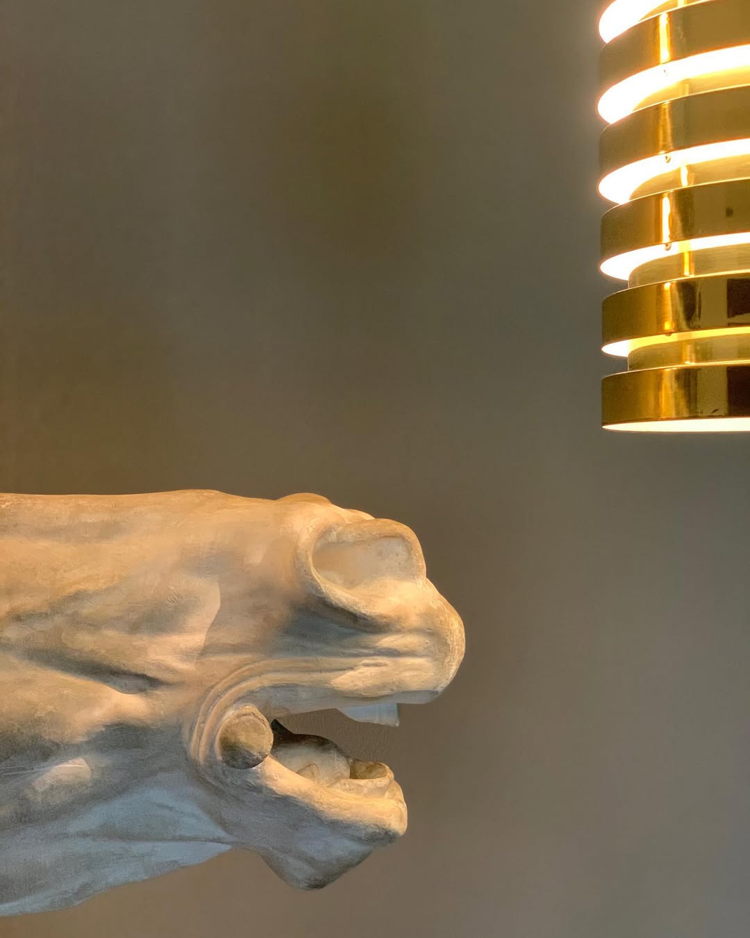 AT312 Dining Table — 3