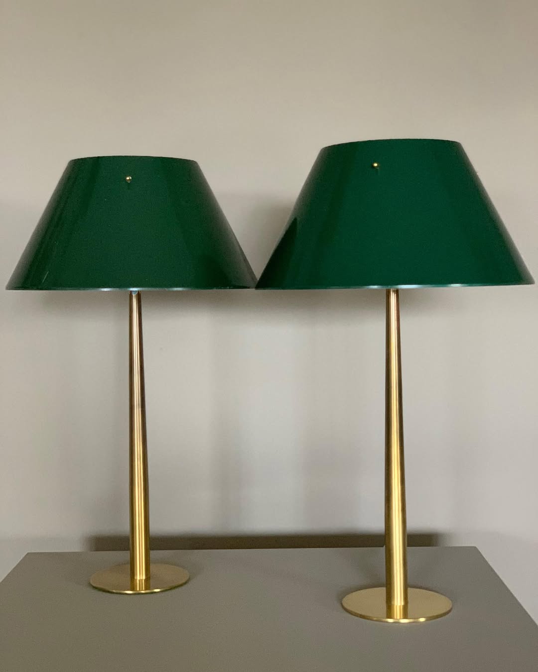 AT312 Dining Table — 7